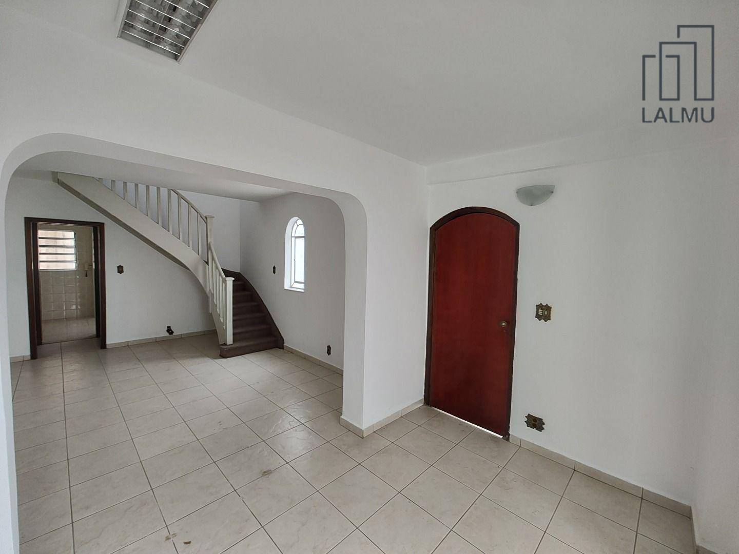 Sobrado para alugar com 3 quartos, 180m² - Foto 6