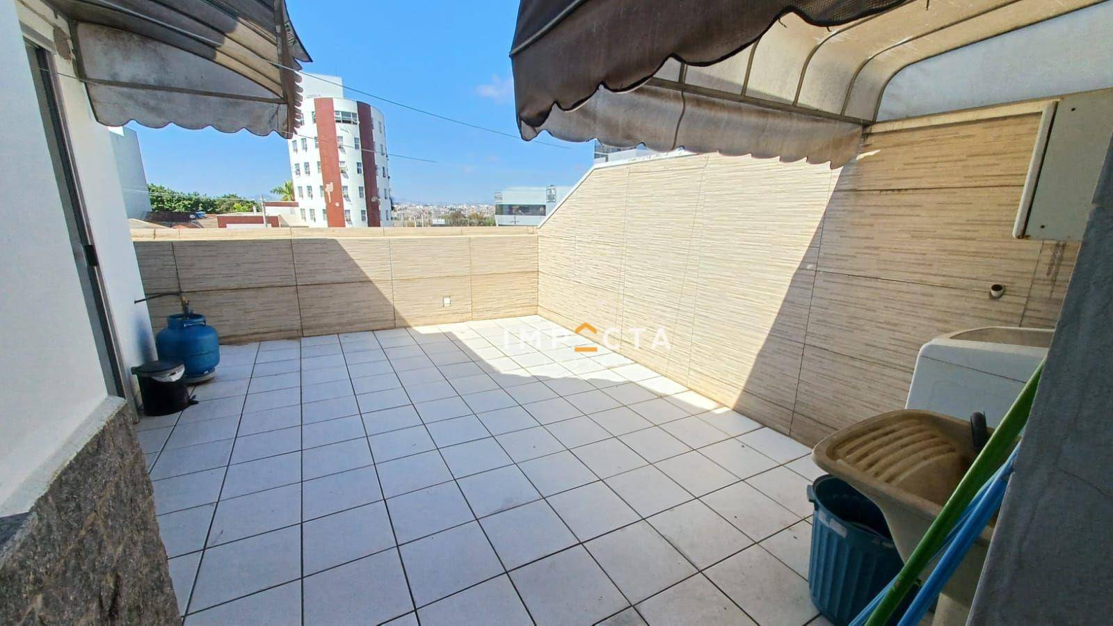 Cobertura à venda com 2 quartos, 140m² - Foto 4