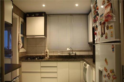 Apartamento à venda com 3 quartos, 102m² - Foto 2