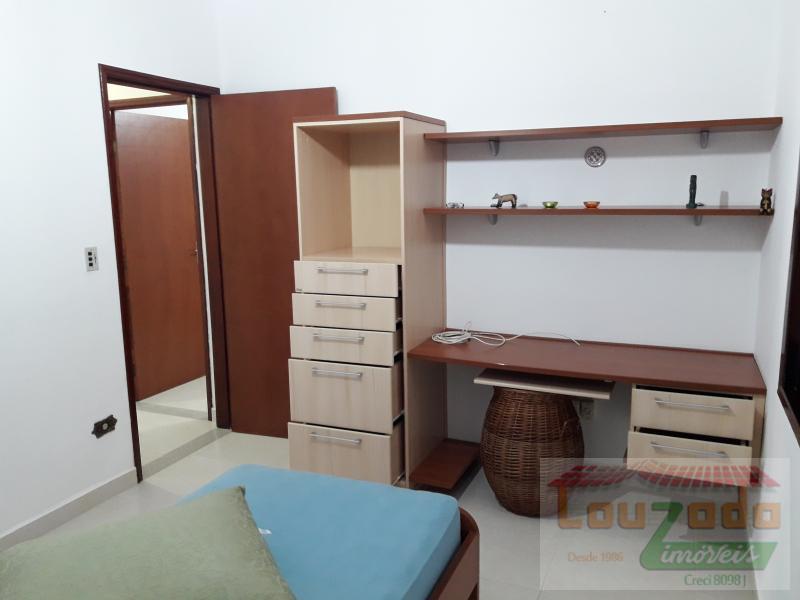 Casa à venda com 3 quartos, 250m² - Foto 18