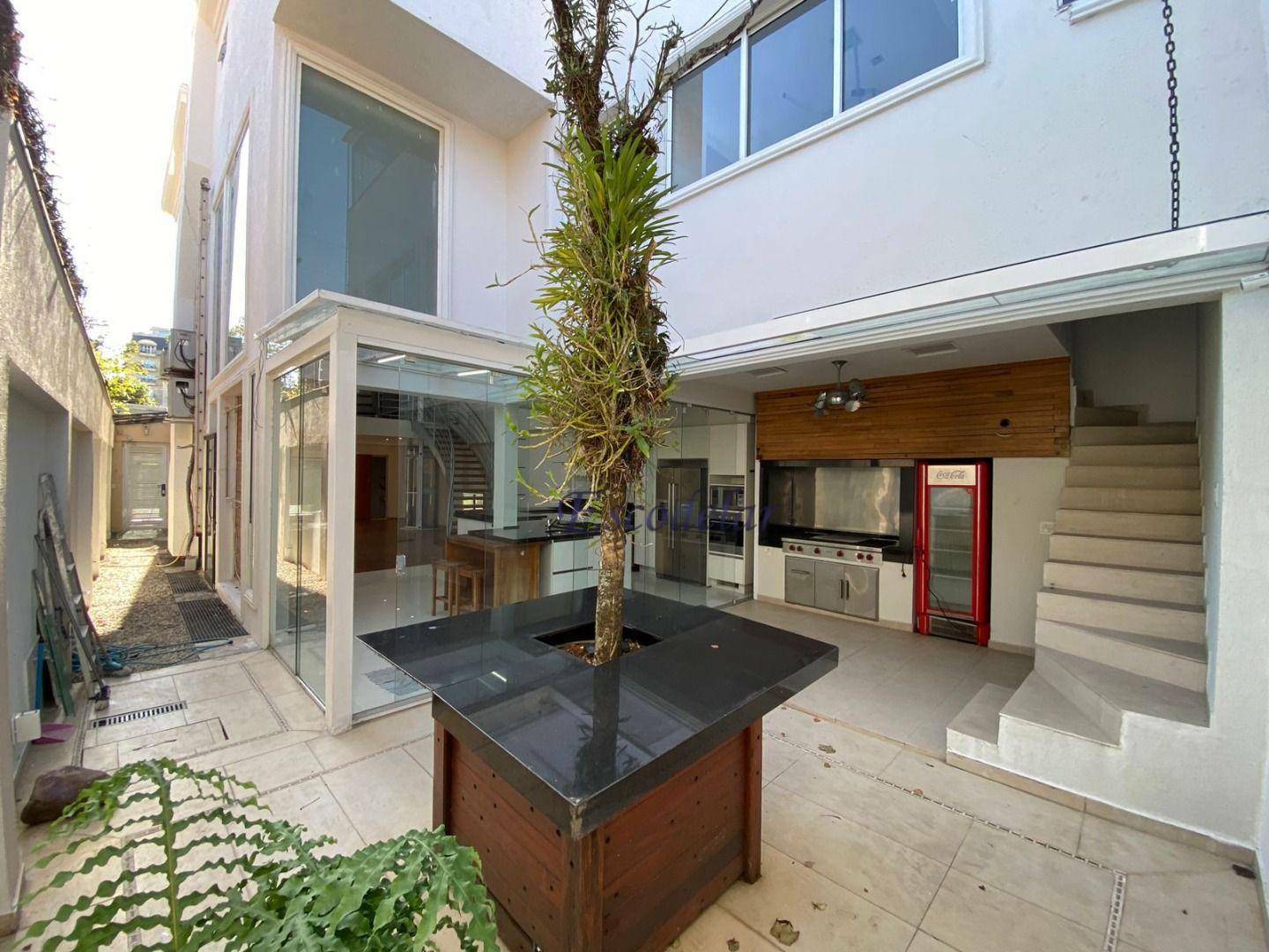 Casa à venda com 3 quartos, 300m² - Foto 41