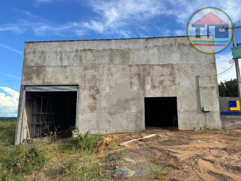 Depósito-Galpão-Armazém para alugar, 1700m² - Foto 1