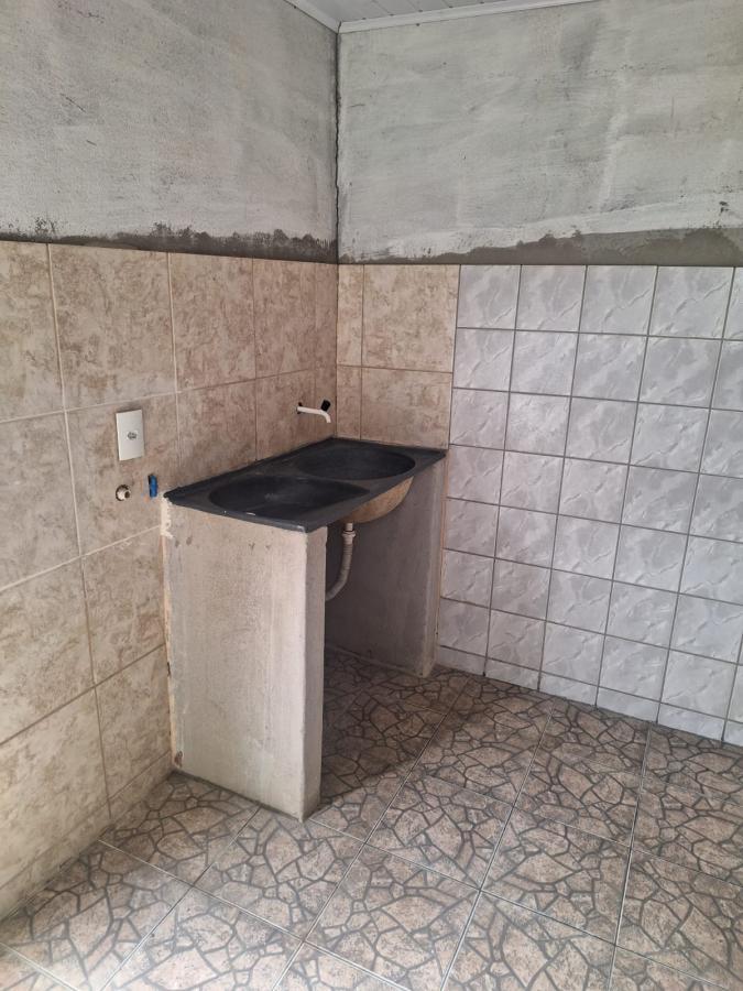 Casa para alugar com 2 quartos, 200m² - Foto 18