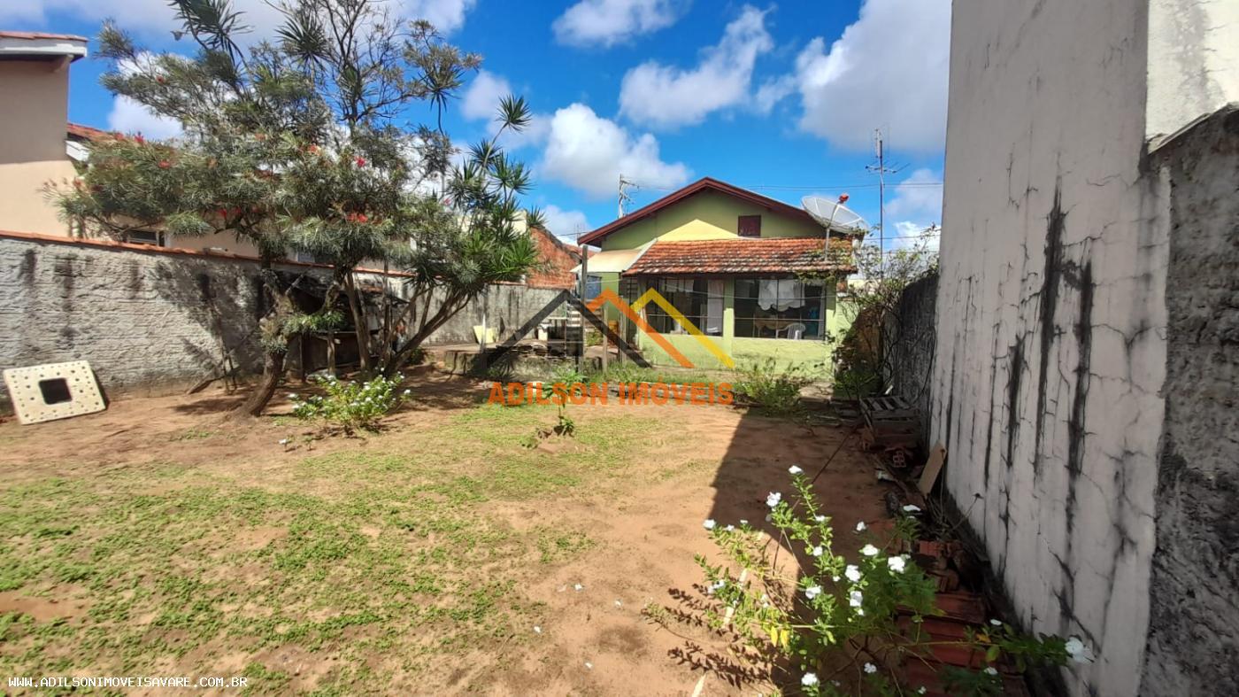 Casa à venda com 2 quartos, 300m² - Foto 2