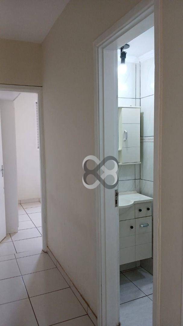 Apartamento para alugar com 3 quartos, 80m² - Foto 10