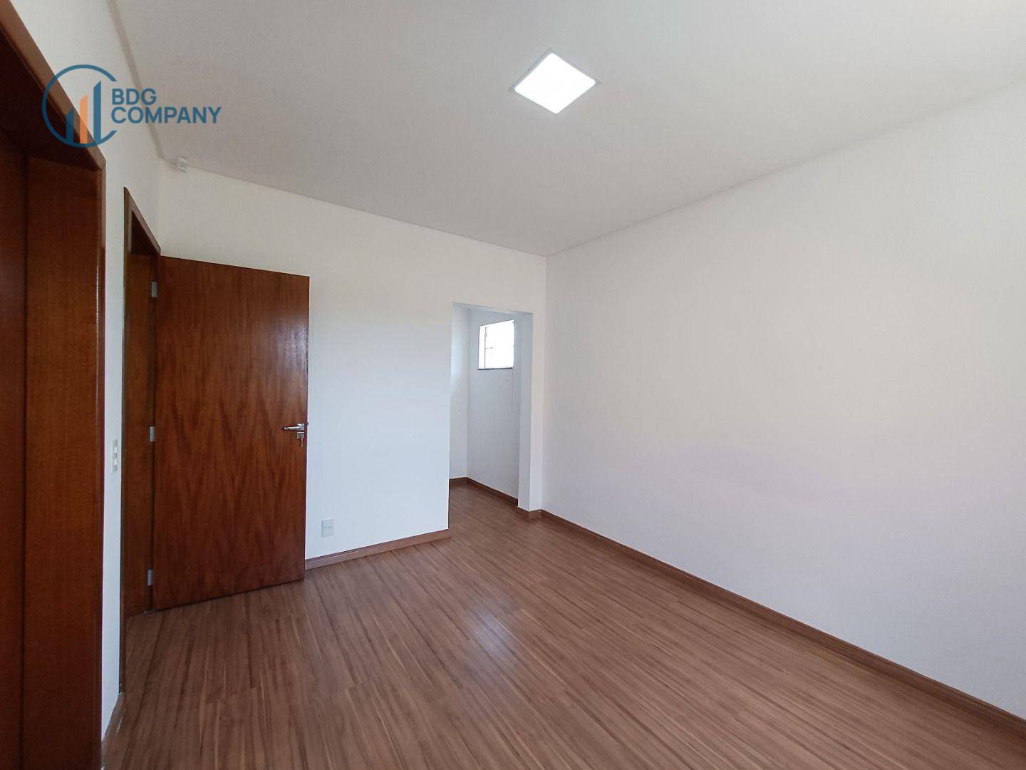 Casa à venda com 2 quartos, 133m² - Foto 12