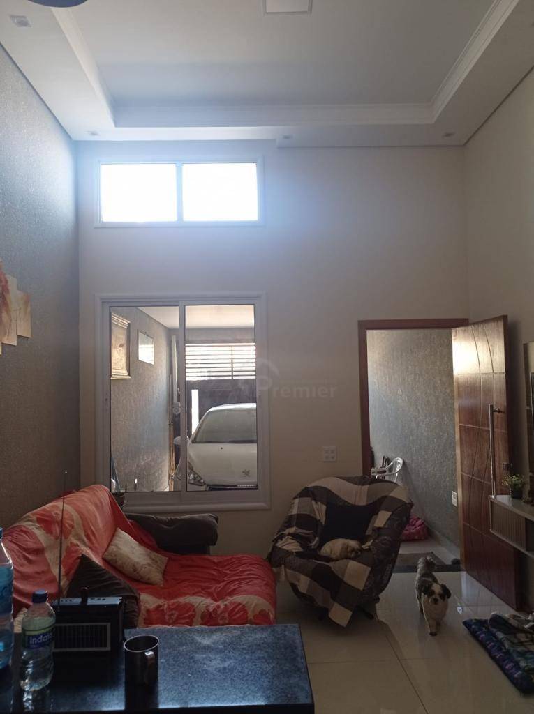 Casa à venda com 3 quartos, 98m² - Foto 2