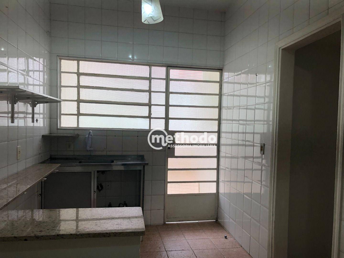 Casa à venda com 2 quartos, 148m² - Foto 11