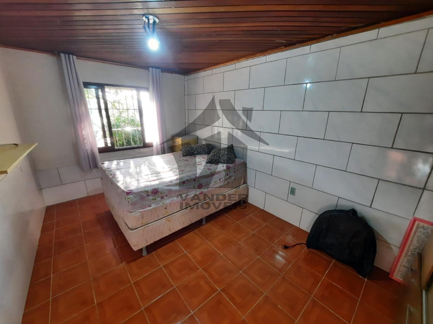 Casa à venda com 2 quartos, 300m² - Foto 8
