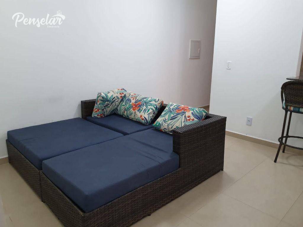 Apartamento à venda com 2 quartos, 70m² - Foto 2