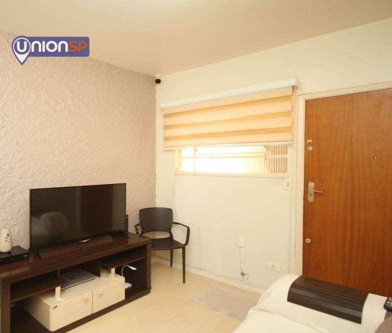 Apartamento à venda com 1 quarto, 42m² - Foto 2