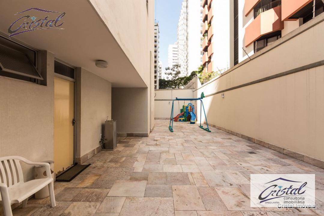 Apartamento à venda com 4 quartos, 240m² - Foto 17