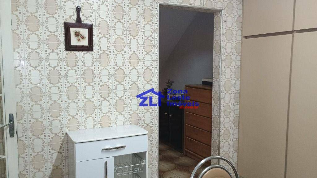 Sobrado à venda com 2 quartos, 141m² - Foto 22