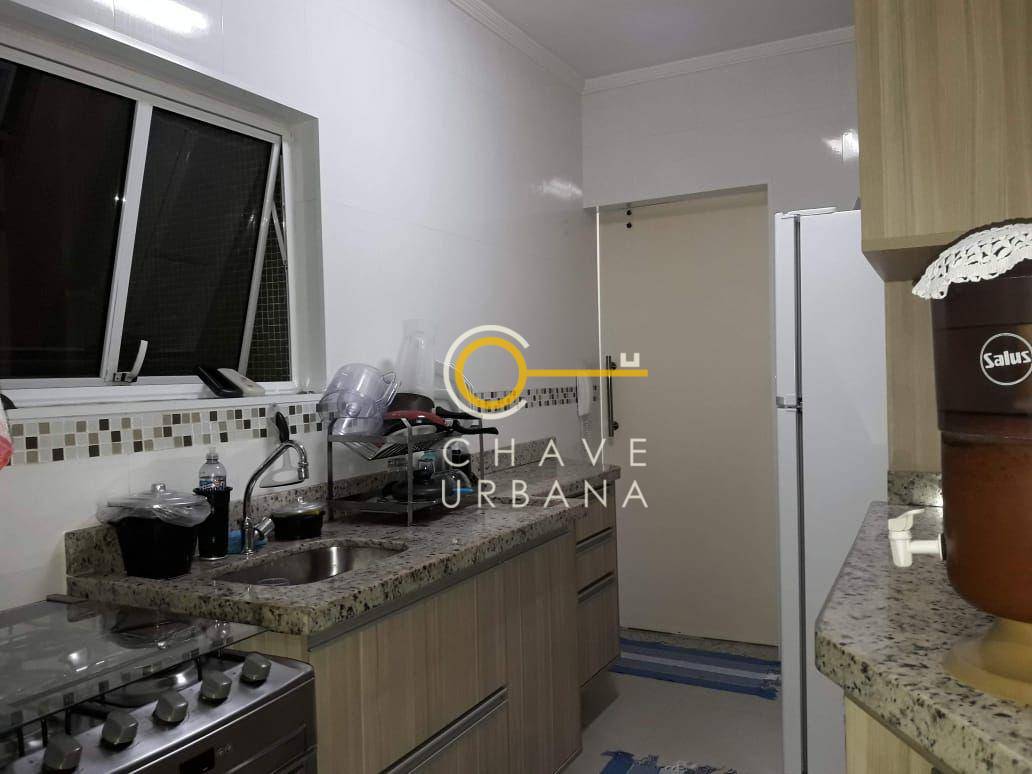 Apartamento à venda com 3 quartos, 94m² - Foto 4