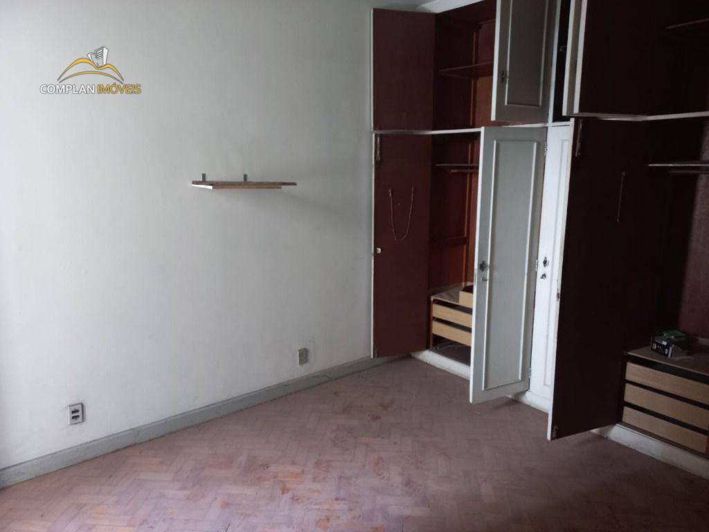 Apartamento à venda com 3 quartos, 140m² - Foto 8