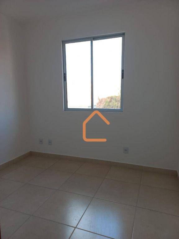 Apartamento à venda com 2 quartos, 64m² - Foto 8