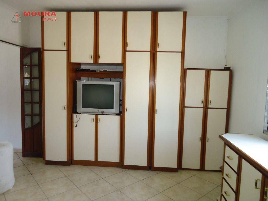 Casa para alugar com 2 quartos, 60m² - Foto 13