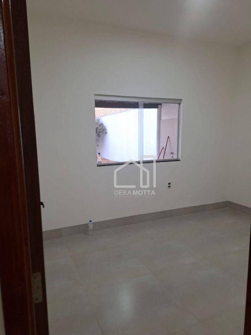 Casa à venda com 3 quartos, 105m² - Foto 13