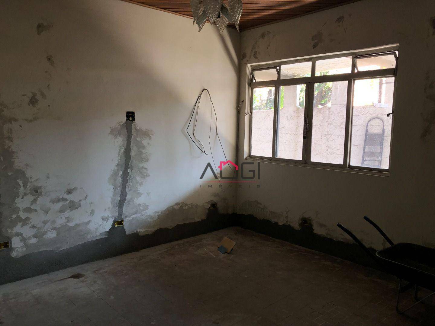 Casa para alugar com 4 quartos, 130m² - Foto 8