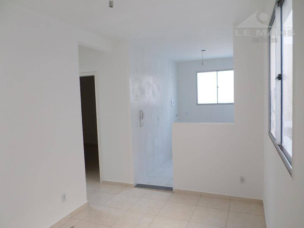 Apartamento para alugar com 2 quartos, 49m² - Foto 2