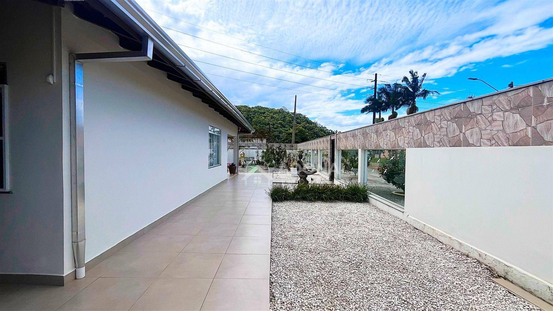 Casa à venda com 3 quartos, 166m² - Foto 13