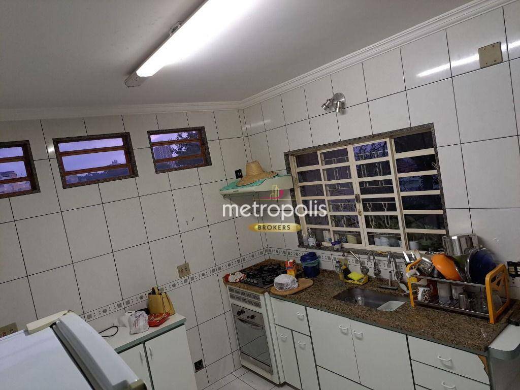 Sobrado à venda com 2 quartos, 220m² - Foto 6