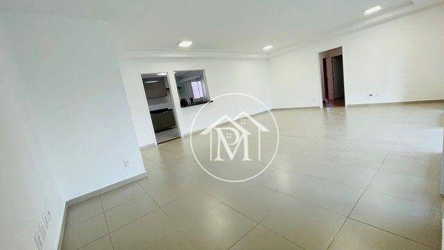 Apartamento à venda com 3 quartos, 151m² - Foto 4