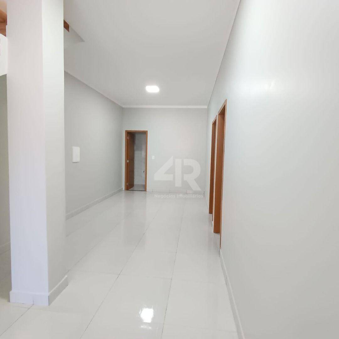 Casa à venda com 5 quartos, 200m² - Foto 16