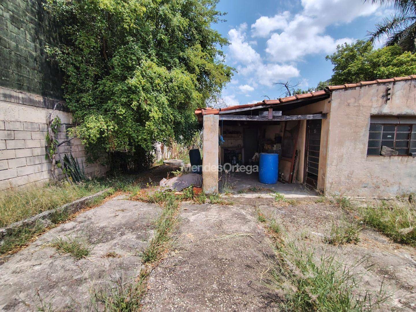 Chácara à venda com 3 quartos, 300m² - Foto 7