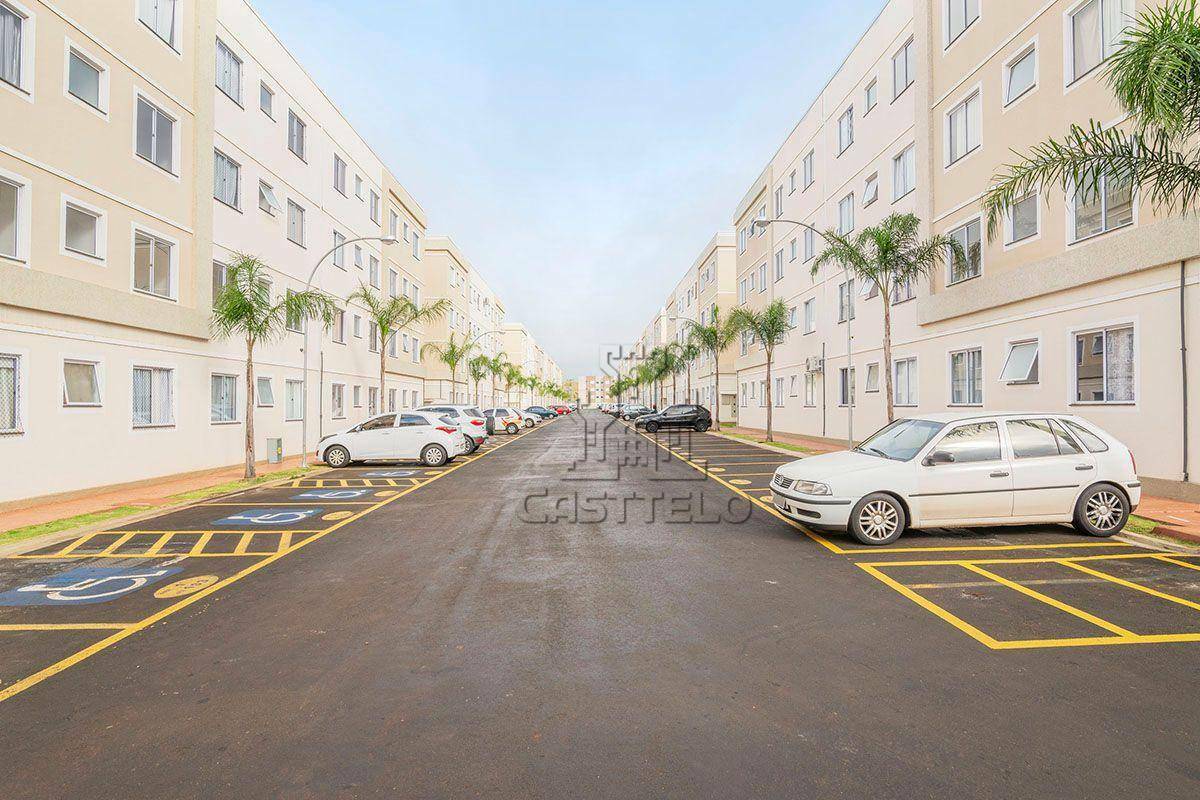 Apartamento à venda com 2 quartos, 42m² - Foto 2