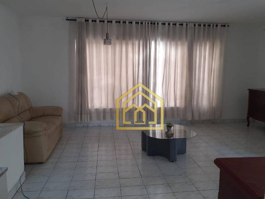 Casa à venda com 3 quartos, 220m² - Foto 25