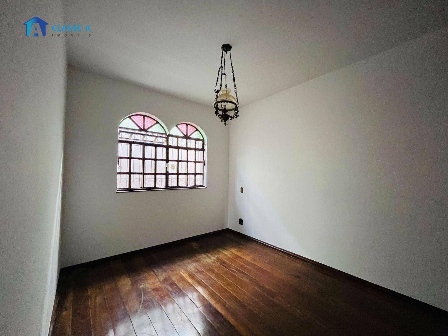 Casa à venda com 5 quartos, 360m² - Foto 11