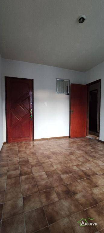 Apartamento à venda com 2 quartos, 57m² - Foto 5