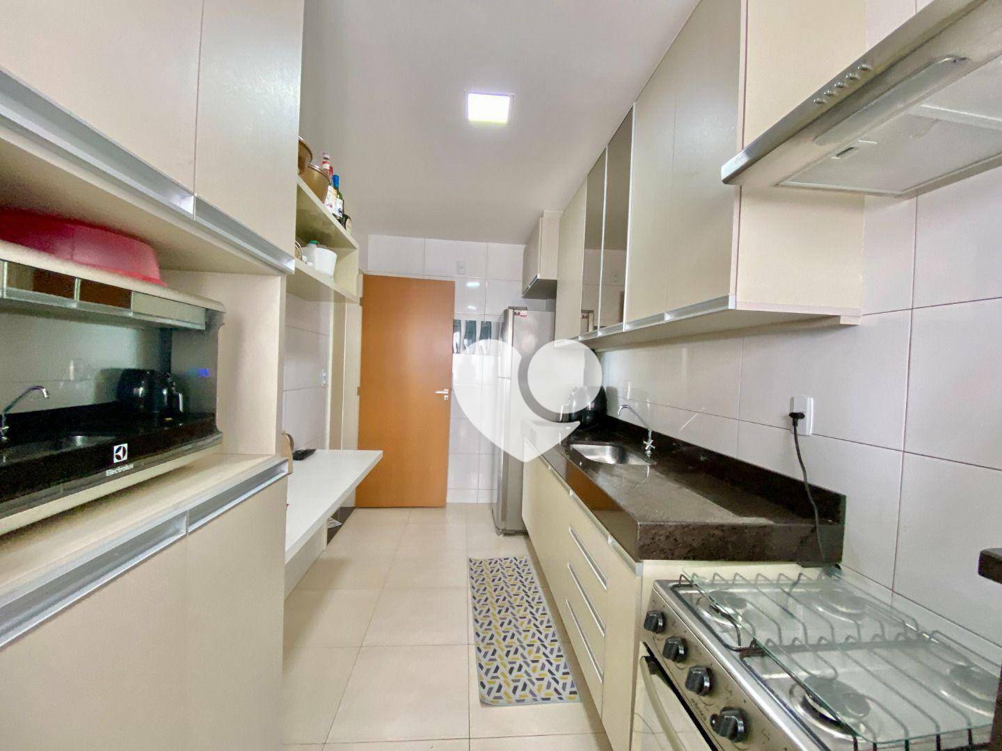 Apartamento à venda com 3 quartos, 95m² - Foto 31