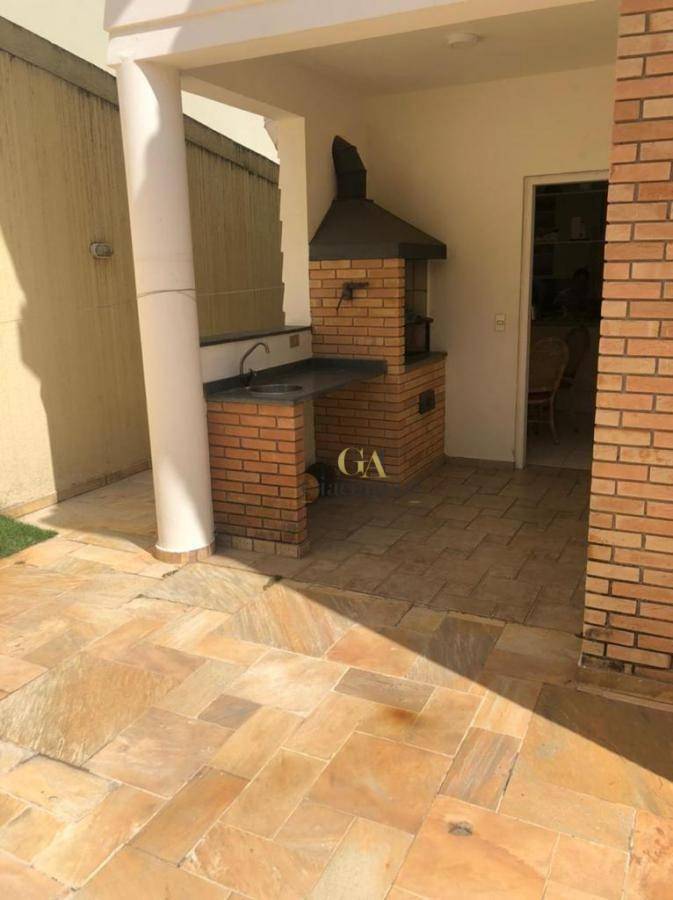 Casa de Condomínio à venda com 4 quartos, 385m² - Foto 5