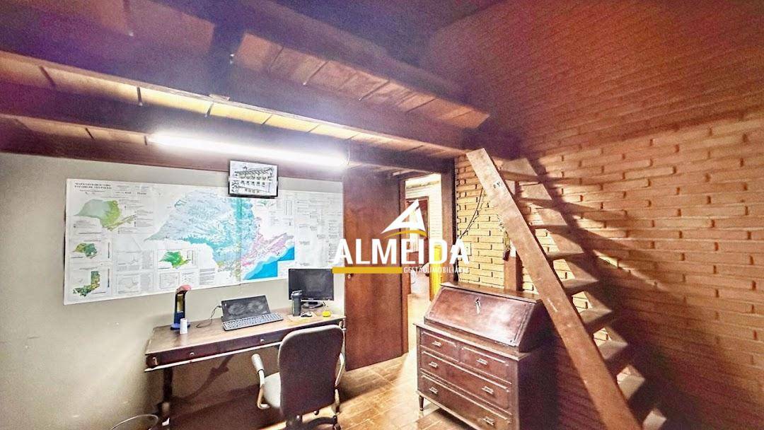 Casa, 4 quartos, 298 m² - Foto 10