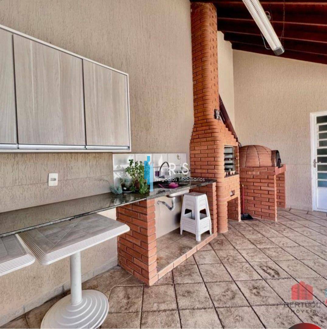 Casa à venda com 3 quartos, 180m² - Foto 8