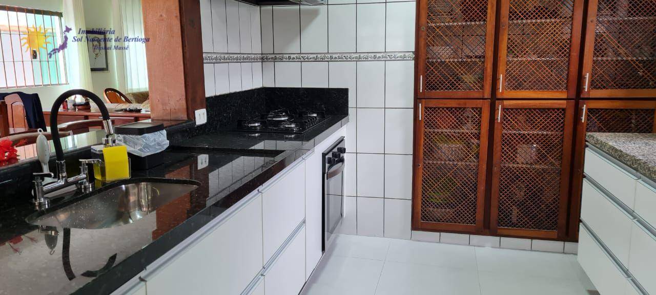 Casa à venda com 4 quartos, 280m² - Foto 42