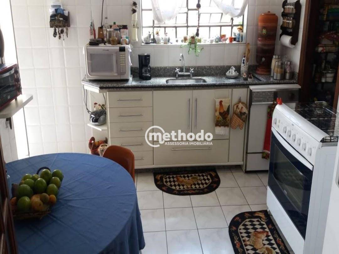 Casa à venda com 4 quartos, 330m² - Foto 21