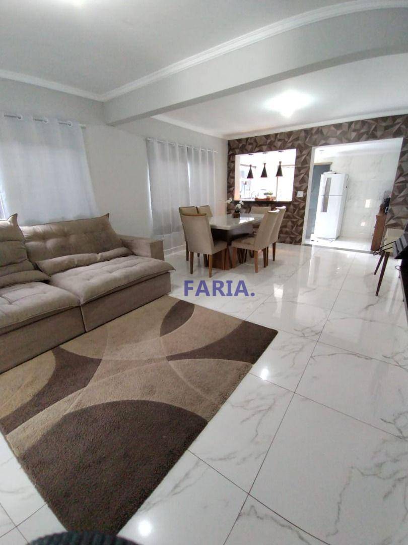 Casa, 3 quartos, 223 m² - Foto 4