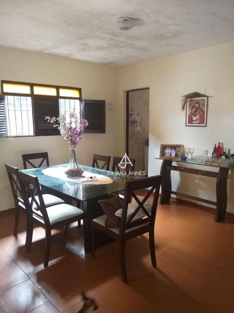 Casa à venda com 4 quartos, 290M2 - Foto 1