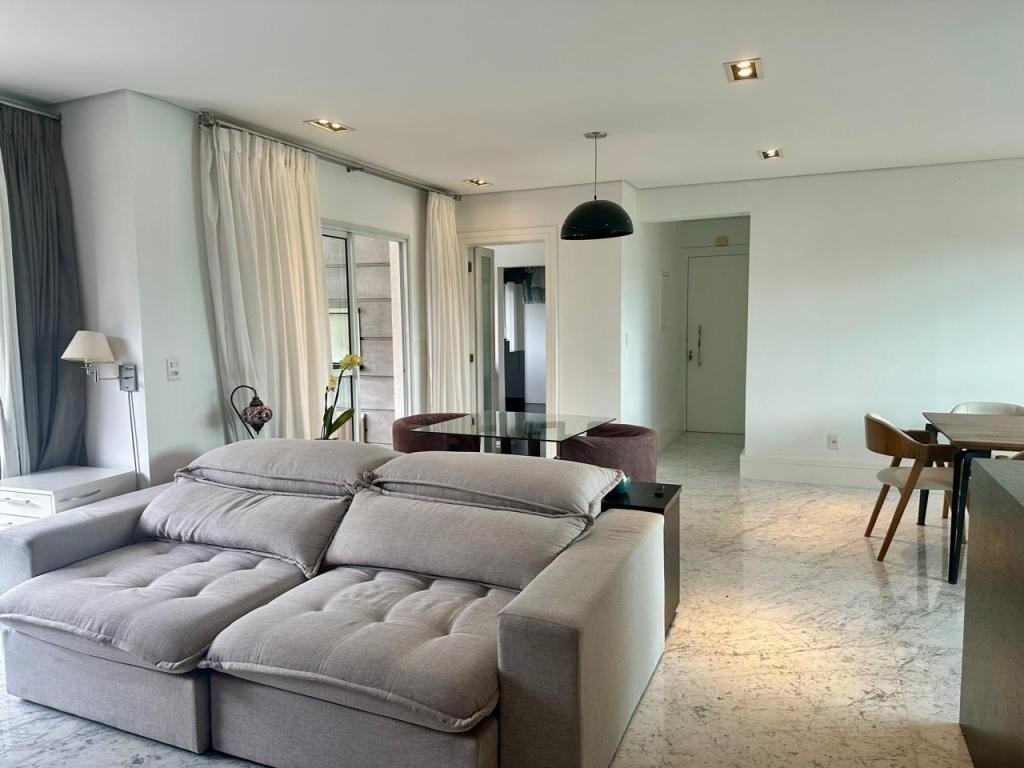Apartamento para alugar com 2 quartos, 155m² - Foto 4