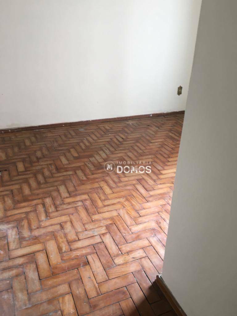 Casa para alugar com 3 quartos, 200m² - Foto 19