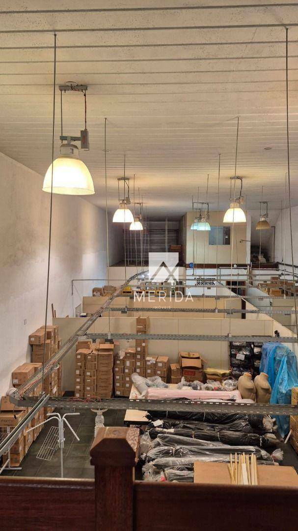 Depósito-Galpão-Armazém para alugar, 335m² - Foto 3