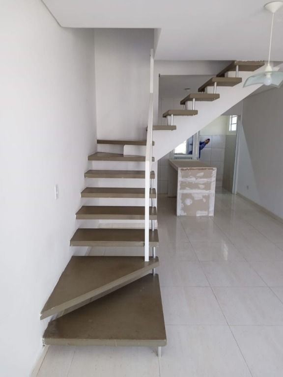 Casa de Condomínio à venda com 2 quartos, 50m² - Foto 45