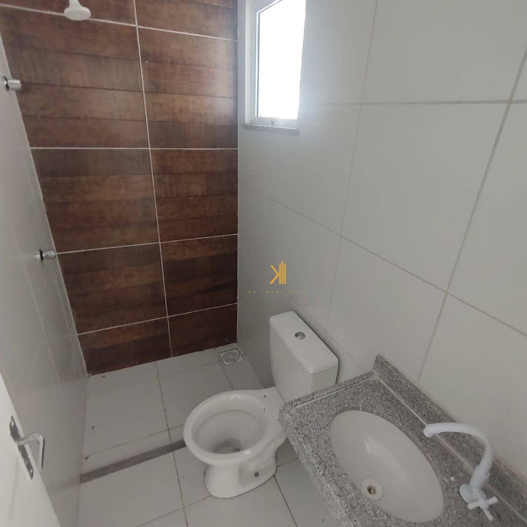 Casa à venda com 2 quartos, 78m² - Foto 2