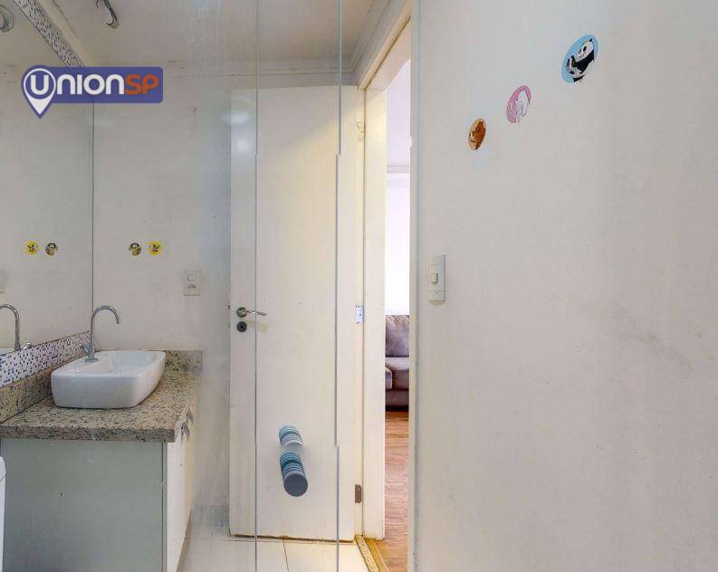 Apartamento à venda com 2 quartos, 62m² - Foto 12