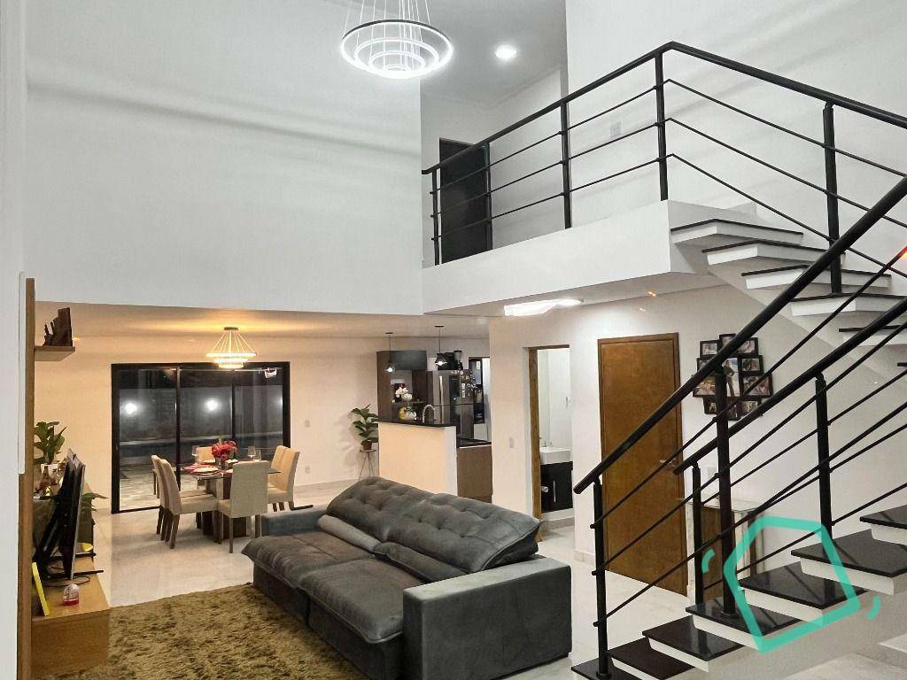 Casa de Condomínio à venda com 3 quartos, 242m² - Foto 4