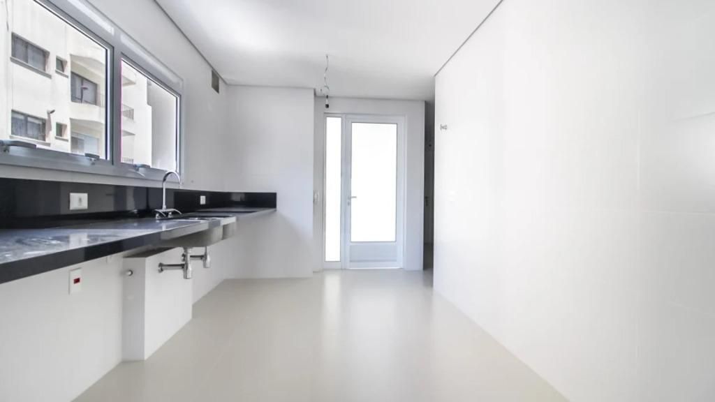 Apartamento à venda com 4 quartos, 278m² - Foto 9