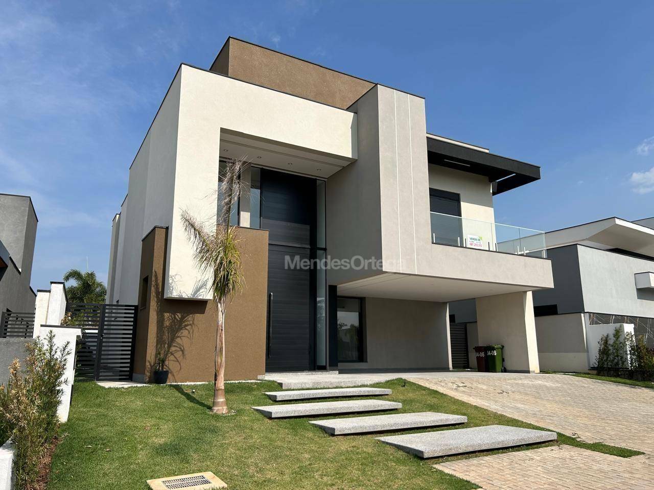 Casa de Condomínio à venda com 4 quartos, 364m² - Foto 3